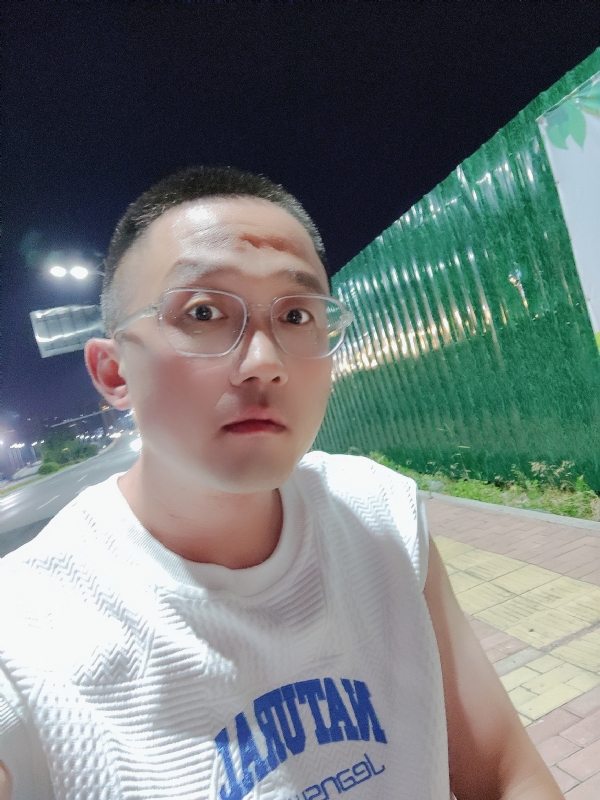 清风烈酒的第一张照片--安徽残疾人相亲网