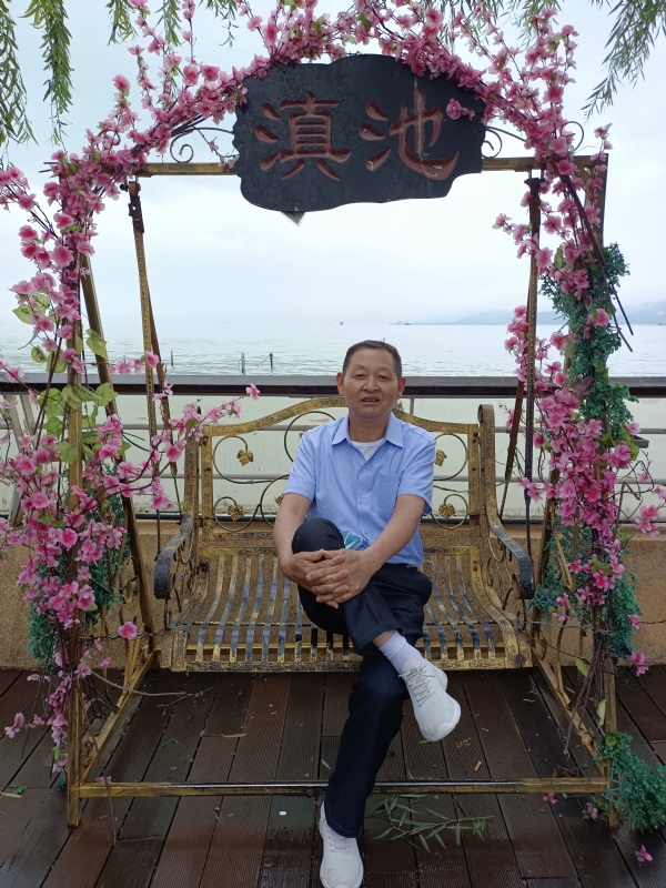 奋斗的第一张照片--安徽残疾人相亲网